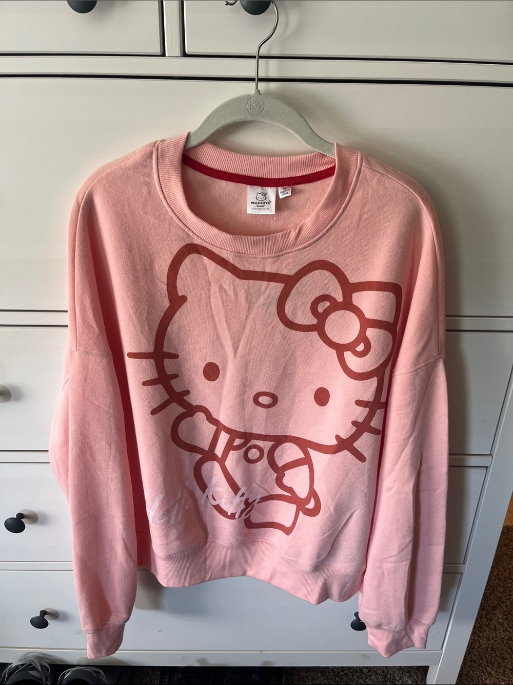 NWT Hello Kitty Graphic Sweatshirt - Women's Size XL